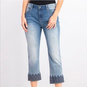 Driftwood Candace Embroidered
Hem Straight Ankle Jeans